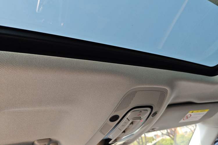 Used Audi Q5L 2020 45 TFSI Prestige Fashion Model Headliner