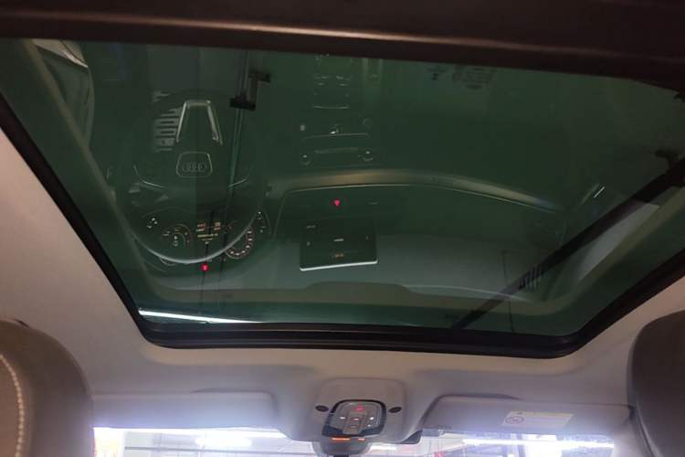 Used Audi Q5L 2020 Updated 40 TFSI Prestige Fashion Edition Headliner