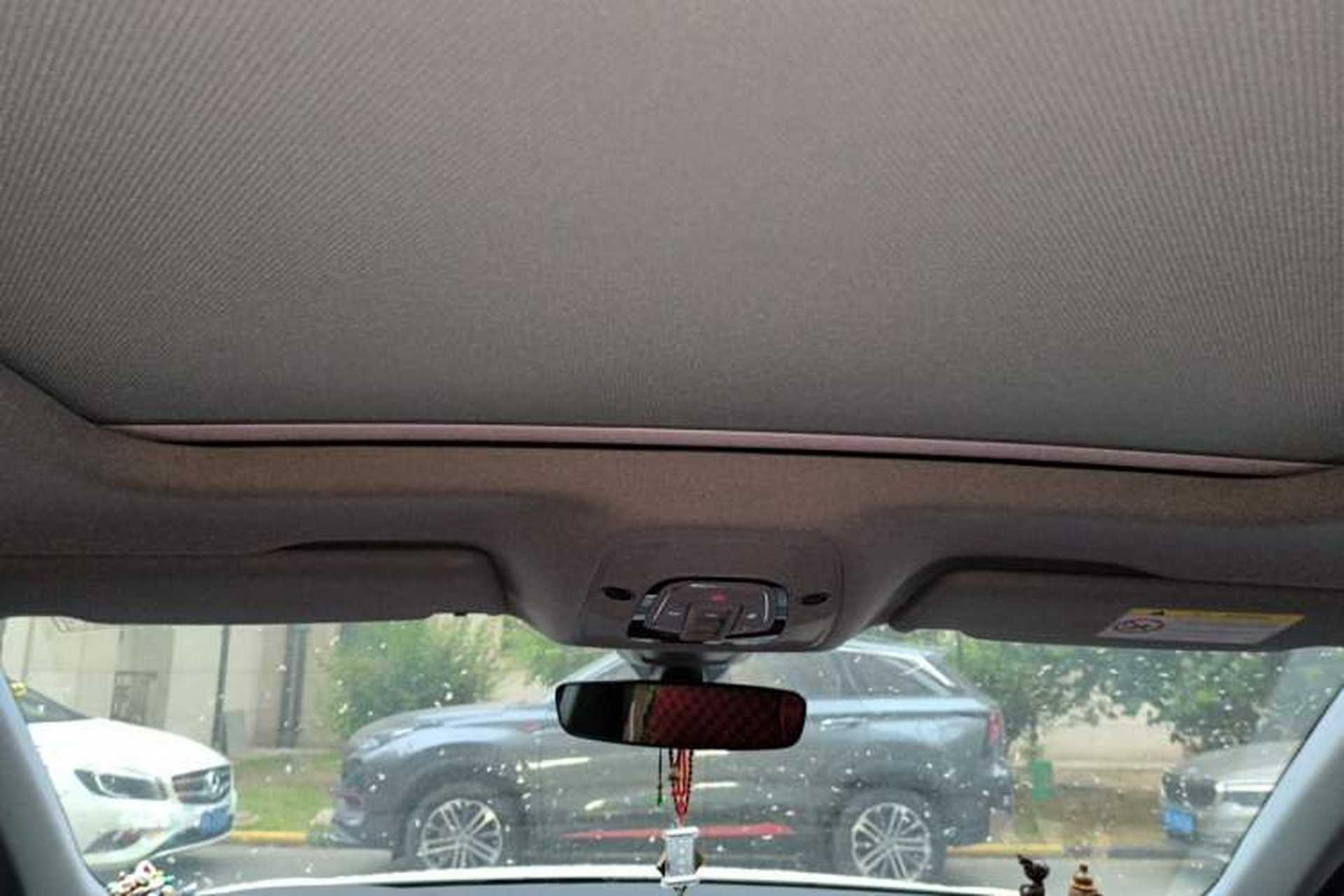 Used Audi Q5L 2020 45 TFSI Prestige Fashion Model Headliner