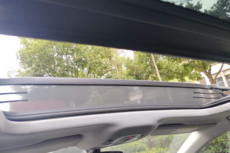 Used Audi Q5L 2020 Updated 40 TFSI Prestige Fashion Edition Headliner