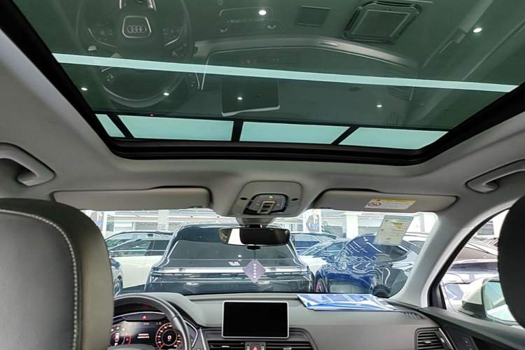 Used Audi Q5L 2020 40 TFSI Prestige Fashion Edition Headliner