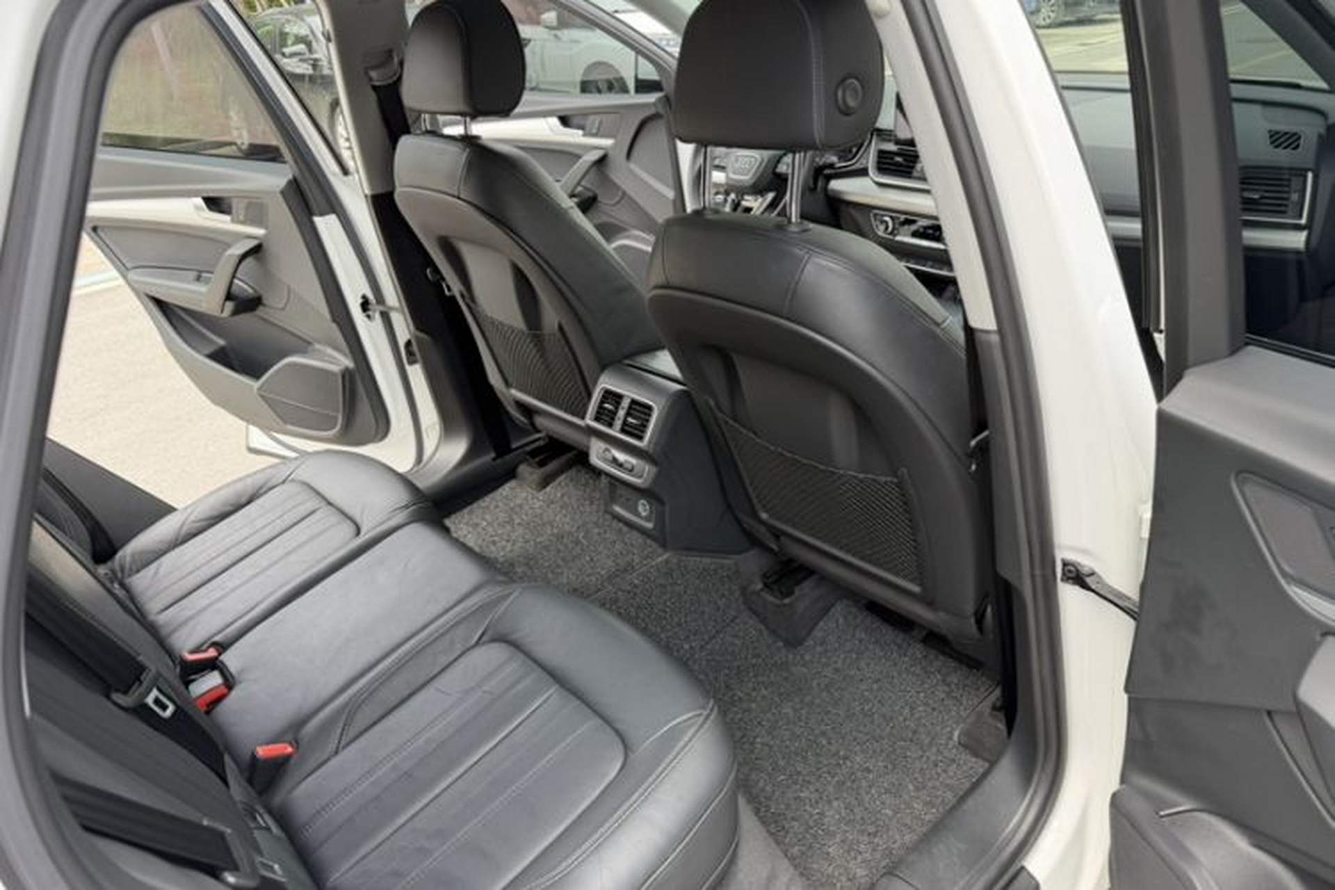 Used Audi Q5L 2020 Updated 40 TFSI Prestige Fashion Edition Interior 10