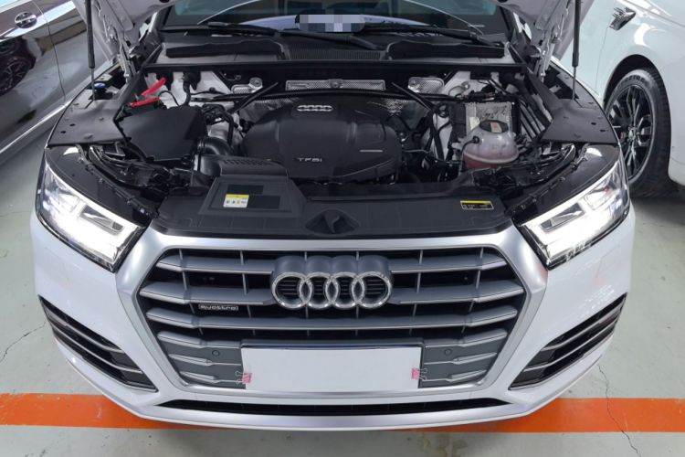 Used Audi Q5L 2020 Updated 40 TFSI Prestige Fashion Edition Interior 10