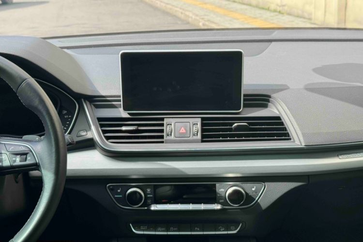 Used Audi Q5L 2020 Updated 40 TFSI Prestige Fashion Edition Interior 2