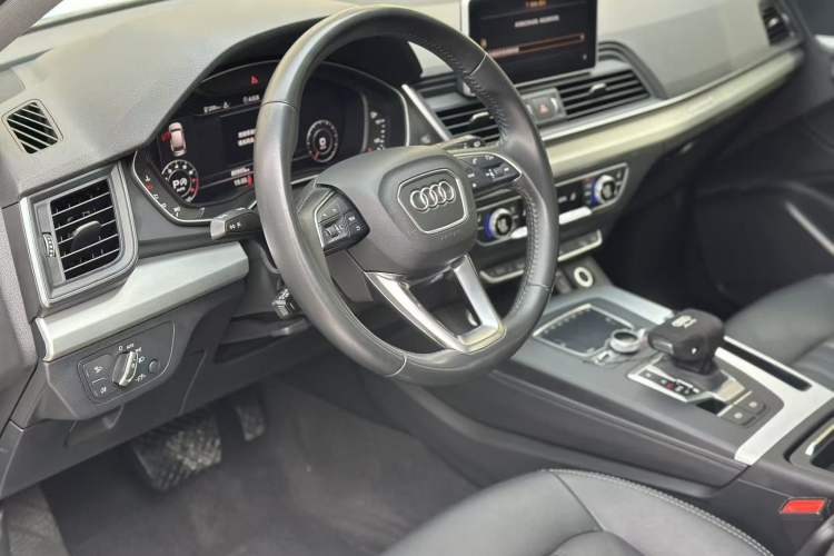 Used Audi Q5L 2020 Updated 40 TFSI Prestige Fashion Edition Interior 2