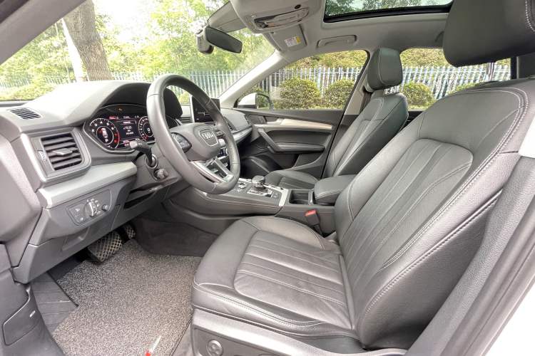 Used Audi Q5L 2020 Updated 40 TFSI Prestige Fashion Edition Interior 2