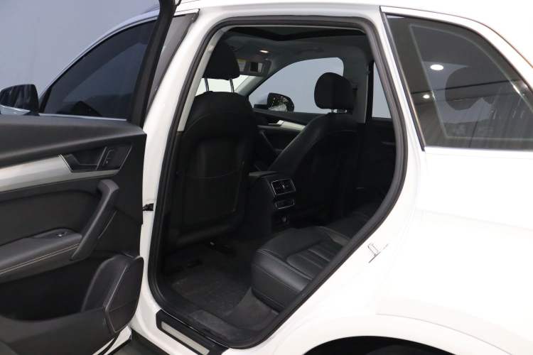 Used Audi Q5L 2020 Updated 40 TFSI Prestige Fashion Edition Interior 2