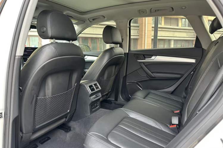 Used Audi Q5L 2020 Updated 40 TFSI Prestige Fashion Edition Interior 3