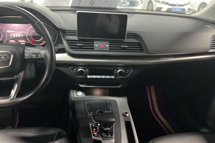 Used Audi Q5L 2020 45 TFSI Prestige Fashion Model Interior 3