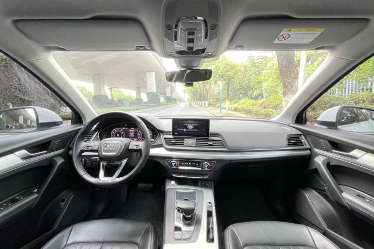 Used Audi Q5L 2020 Updated 40 TFSI Prestige Fashion Edition Interior 3