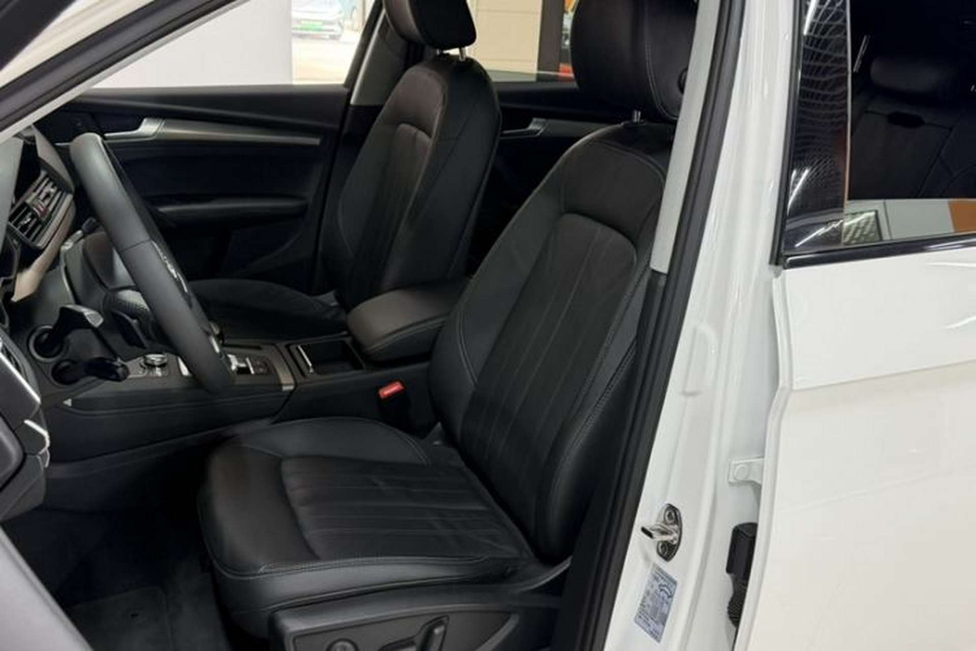 Used Audi Q5L 2020 45 TFSI Prestige Fashion Model Interior 4