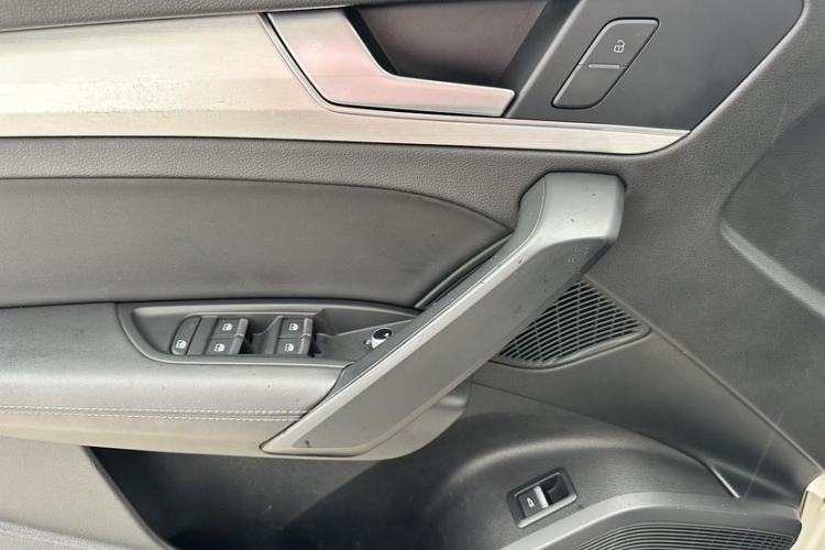Used Audi Q5L 2020 40 TFSI Prestige Fashion Edition Interior 4