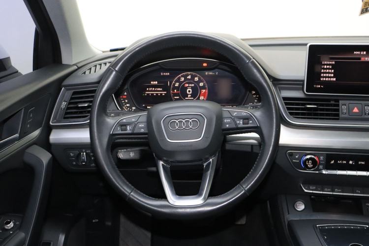 Used Audi Q5L 2020 Updated 40 TFSI Prestige Fashion Edition Interior 4
