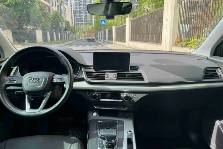 Used Audi Q5L 2020 Updated 40 TFSI Prestige Fashion Edition Interior 5