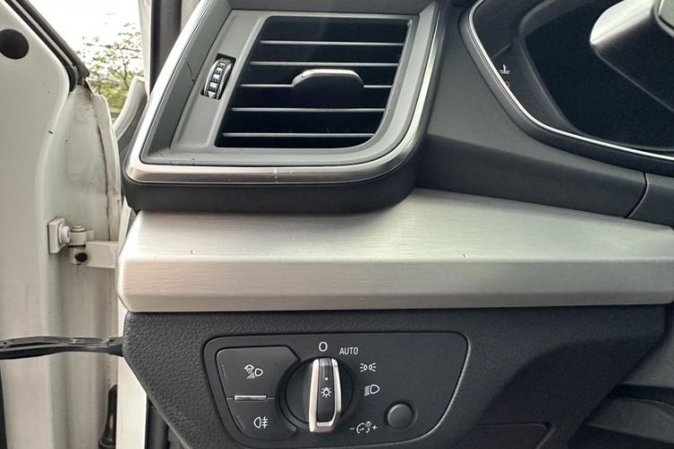 Used Audi Q5L 2020 40 TFSI Prestige Fashion Edition Interior 9