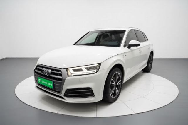 Ojetý Audi Q5L 2020 Updated 40 TFSI Prestige Fashion Edition