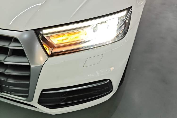 Used Audi Q5L 2020 40 TFSI Prestige Edition Left Front Headlight