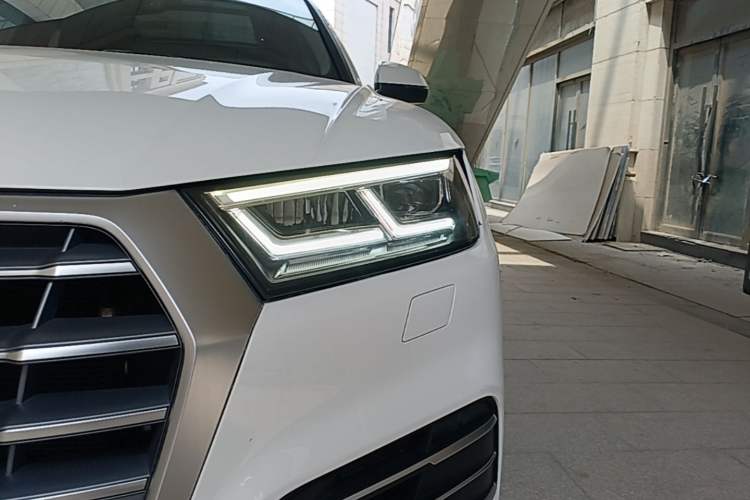 Used Audi Q5L 2020 40 TFSI Prestige Fashion Edition Left Front Headlight