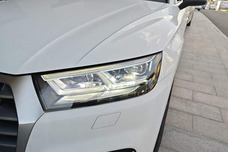 Used Audi Q5L 2020 Updated 40 TFSI Prestige Fashion Edition Left Front Headlight