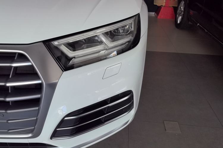 Used Audi Q5L 2020 Updated 40 TFSI Prestige Fashion Edition Left Front Headlight