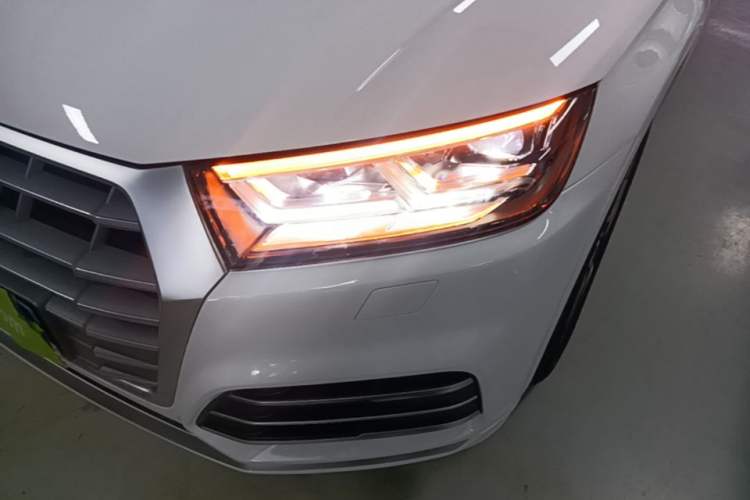 Used Audi Q5L 2020 Updated 40 TFSI Prestige Fashion Edition Left Front Headlight