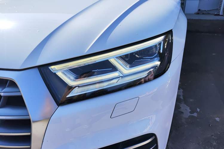 Used Audi Q5L 2020 Updated 40 TFSI Prestige Fashion Edition Left Front Headlight