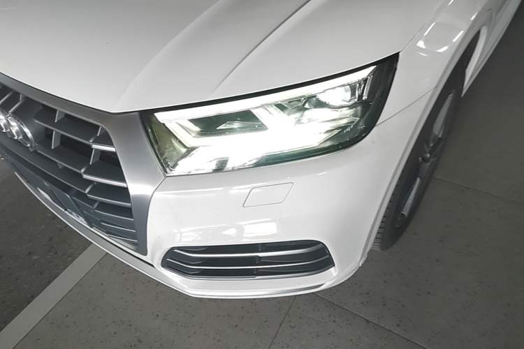 Used Audi Q5L 2020 Updated 40 TFSI Prestige Fashion Edition Left Front Headlight