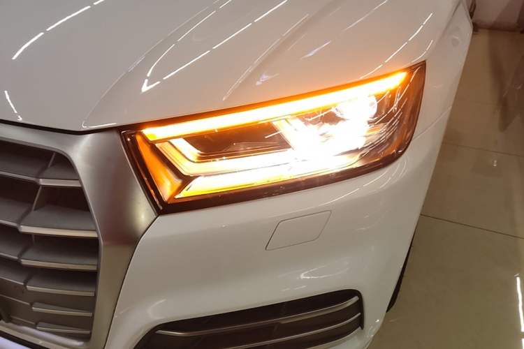 Used Audi Q5L 2020 40 TFSI Prestige Fashion Edition Left Front Headlight
