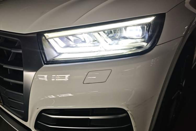 Used Audi Q5L 2020 Updated 40 TFSI Prestige Fashion Edition Left Front Headlight