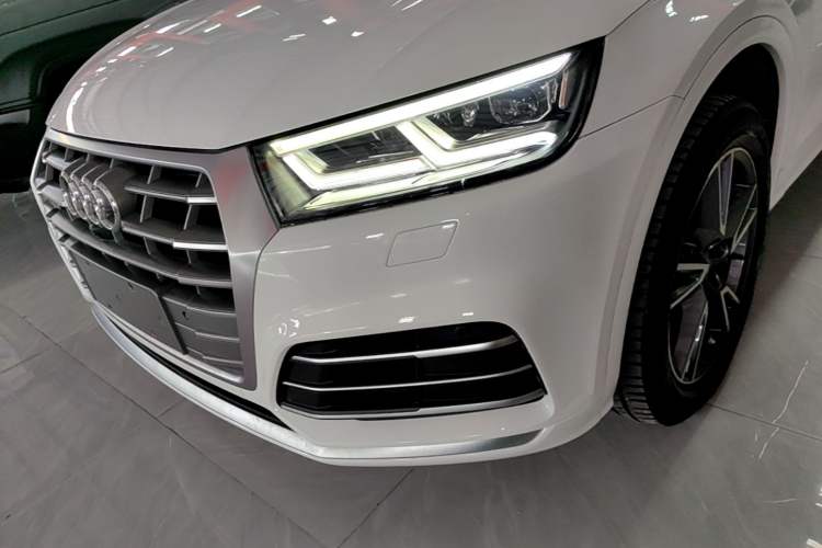 Used Audi Q5L 2020 40 TFSI Prestige Fashion Edition Left Front Headlight