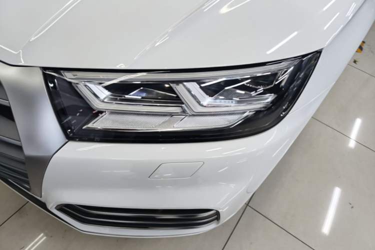 Used Audi Q5L 2020 Updated 40 TFSI Prestige Fashion Edition Left Front Headlight