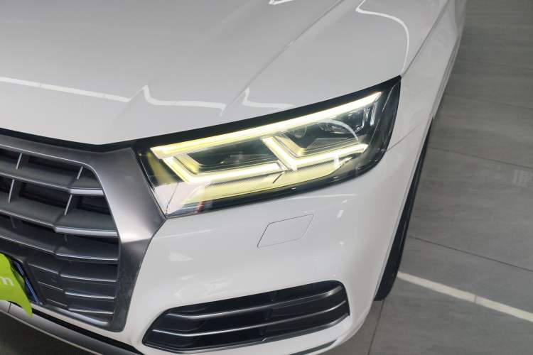 Used Audi Q5L 2020 Updated 40 TFSI Prestige Fashion Edition Left Front Headlight