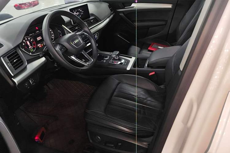 Used Audi Q5L 2020 45 TFSI Prestige Fashion Model Left Front Seat
