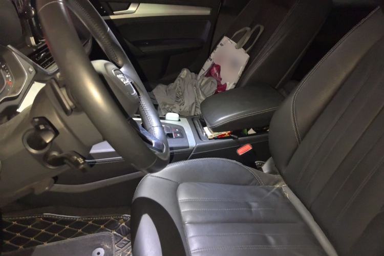 Used Audi Q5L 2020 Updated 40 TFSI Prestige Fashion Edition Left Front Seat