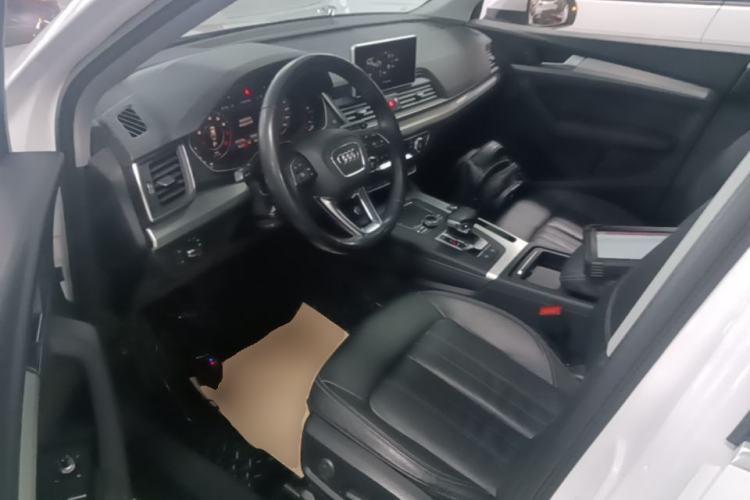 Used Audi Q5L 2020 Updated 40 TFSI Prestige Fashion Edition Left Front Seat
