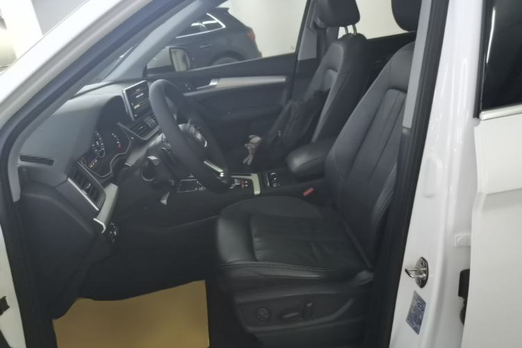 Used Audi Q5L 2020 Updated 40 TFSI Prestige Fashion Edition Left Front Seat