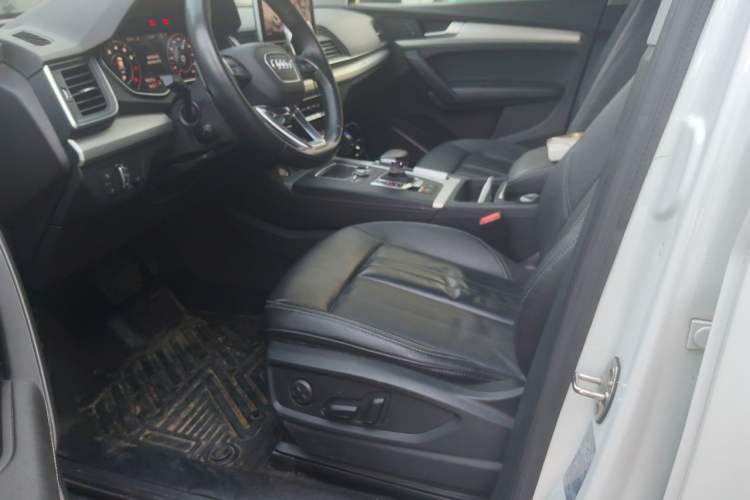 Used Audi Q5L 2020 Updated 40 TFSI Prestige Fashion Edition Left Front Seat