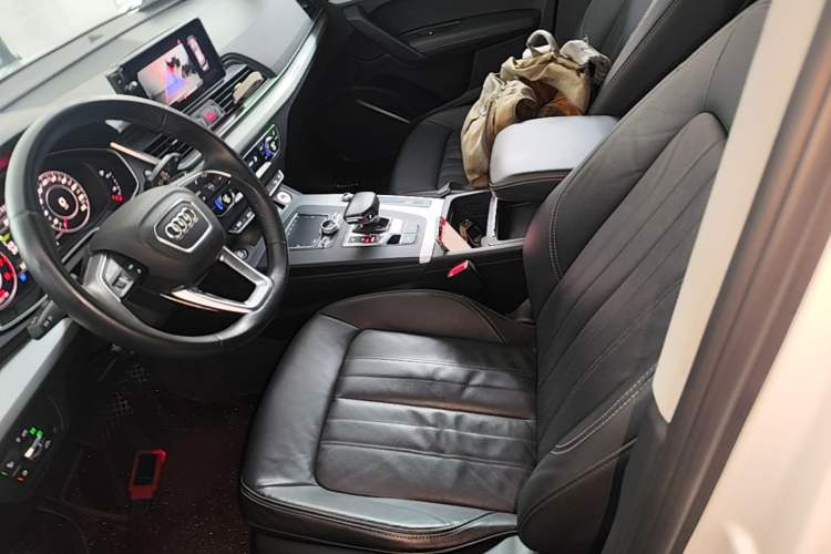 Used Audi Q5L 2020 Updated 40 TFSI Prestige Fashion Edition Left Front Seat