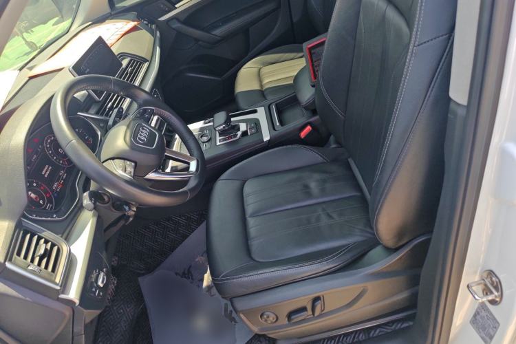 Used Audi Q5L 2020 Updated 40 TFSI Prestige Fashion Edition Left Front Seat
