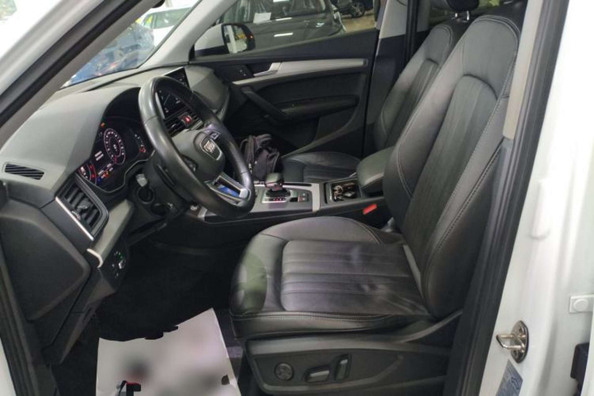 Used Audi Q5L 2020 Updated 40 TFSI Prestige Fashion Edition Left Front Seat