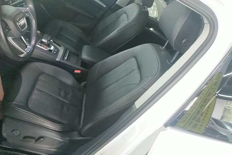 Used Audi Q5L 2020 45 TFSI Prestige Fashion Model Left Front Seat