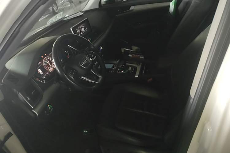 Used Audi Q5L 2020 Updated 40 TFSI Prestige Fashion Edition Left Front Seat