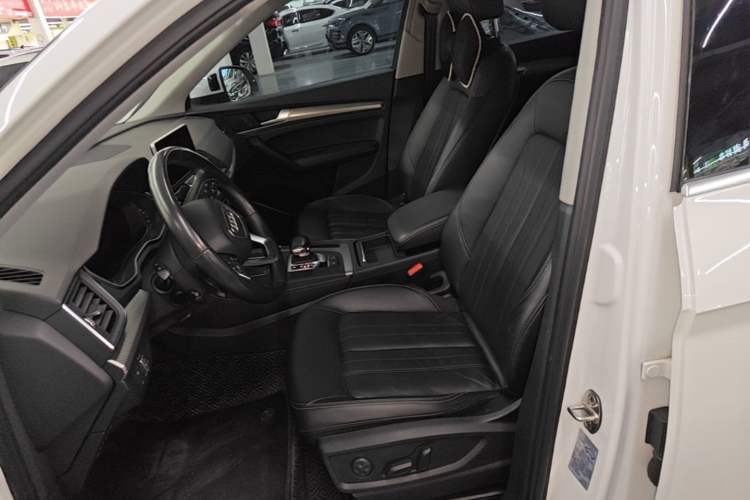 Used Audi Q5L 2020 45 TFSI Prestige Fashion Model Left Front Seat