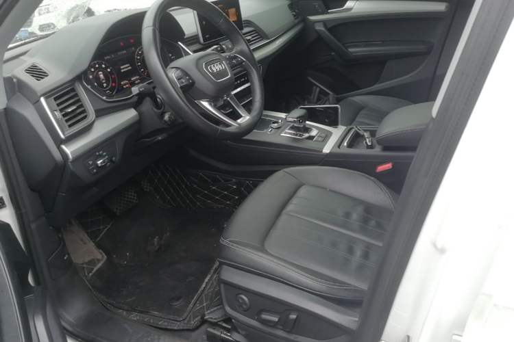 Used Audi Q5L 2020 Updated 40 TFSI Prestige Fashion Edition Left Front Seat