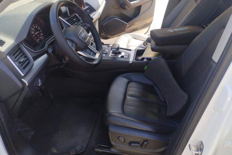 Used Audi Q5L 2020 45 TFSI Prestige Fashion Model Left Front Seat