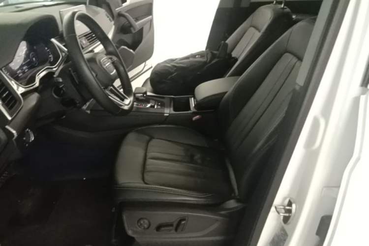 Used Audi Q5L 2020 45 TFSI Prestige Fashion Model Left Front Seat