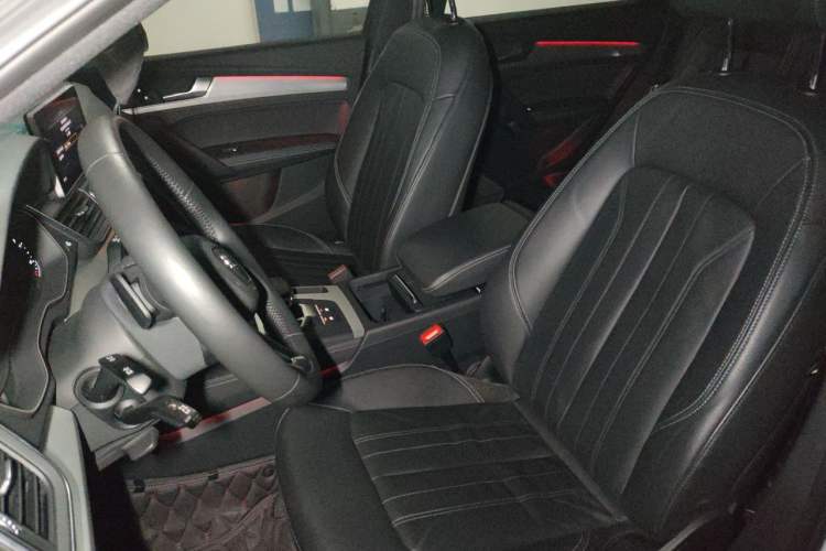 Used Audi Q5L 2020 Updated 40 TFSI Prestige Fashion Edition Left Front Seat