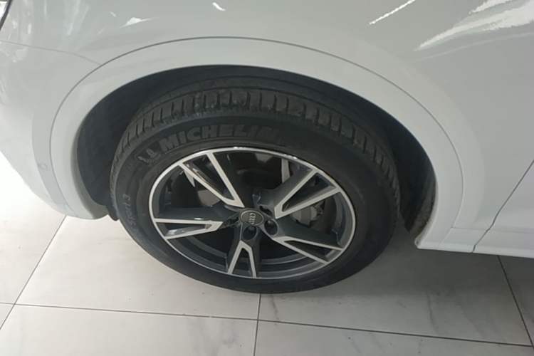 Used Audi Q5L 2020 45 TFSI Prestige Fashion Model Left Front Wheel Hub