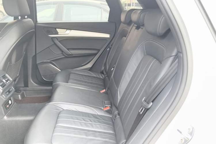 Used Audi Q5L 2020 Updated 40 TFSI Prestige Fashion Edition Left Rear Seat