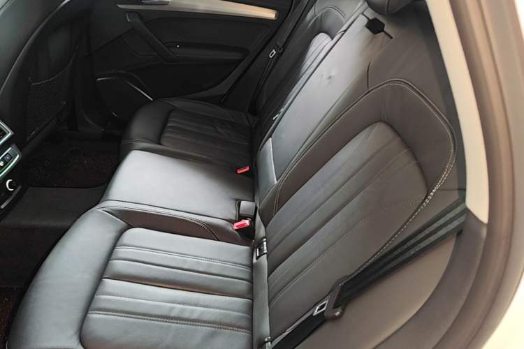 Used Audi Q5L 2020 Updated 40 TFSI Prestige Fashion Edition Left Rear Seat